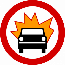 Znak B-13 Zakaz wjazdu pojazdów z materiałami wybuchowymi lub łatwo zapalnymi